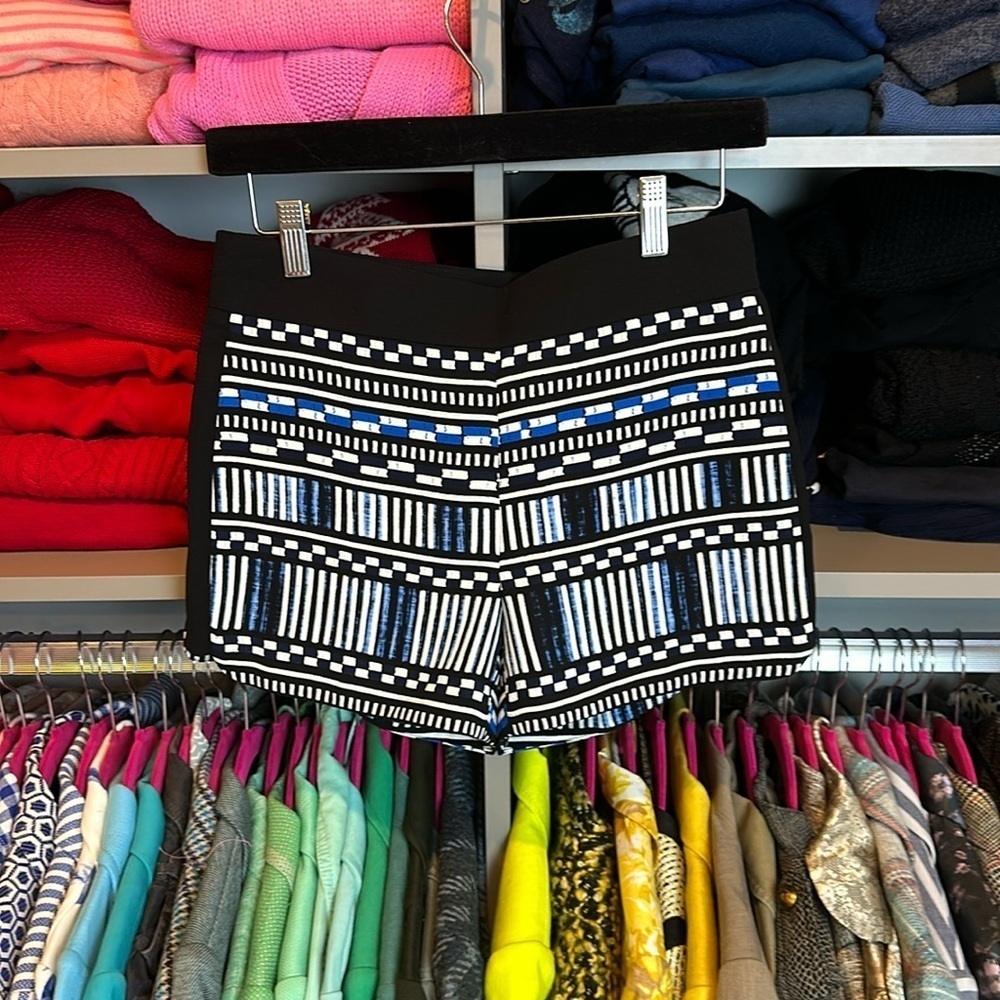 J Crew black with blue/white print 3” side zip shorts size 0